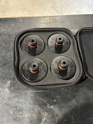 Set de 4 adaptadores NUEVOS para elevador Tesla