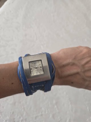 Reloj de pulsera chica