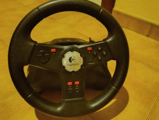 Volante para PC Logitech