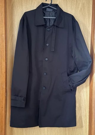 Gabardina Negra Clásica