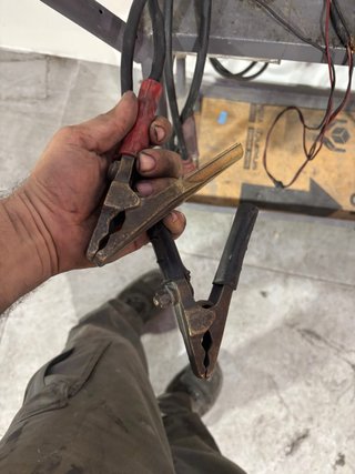 Cargador de Batería con Carro