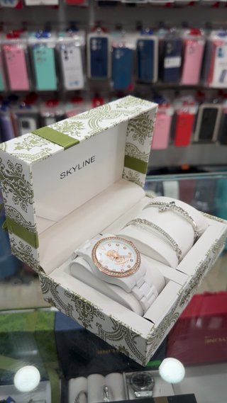 Reloj Skyline Blanco con Pulseras