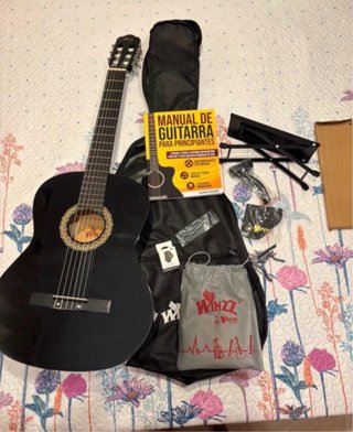 Guitarra Winzz Negra con Accesorios