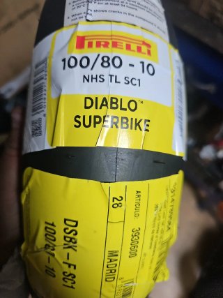 Neumático Pirelli  120/80-10 y 100/80-10 año 2026
