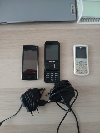 Lote de 3 Teléfonos Antiguos