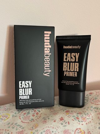 Primer Huda Beauty Easy Blur (NUEVO)
