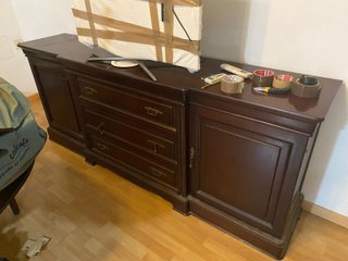 Aparador de madera clásico