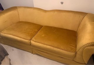 Sofá de dos plazas muy ancho