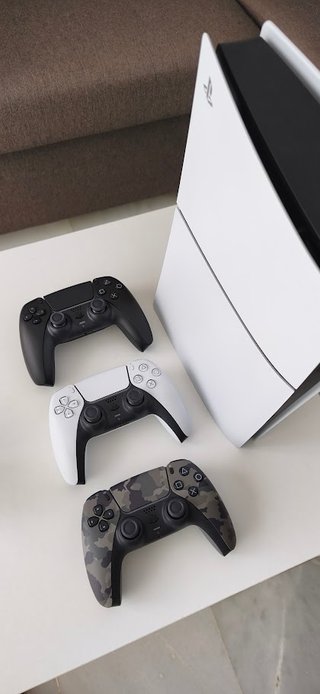 PS5 Slim Digital Edition (PlayStation 5)