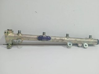 RAMPA INYECTORA A6110700095
