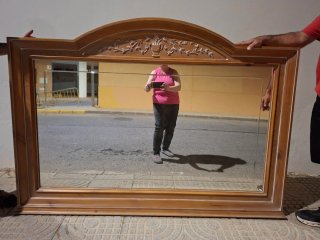 Espejo Grande con Marco de Madera