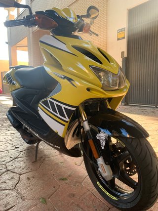 Yamaha Aerox R
