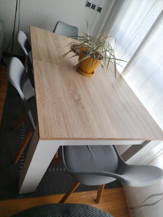 Mesa de Salón con 4 Sillas