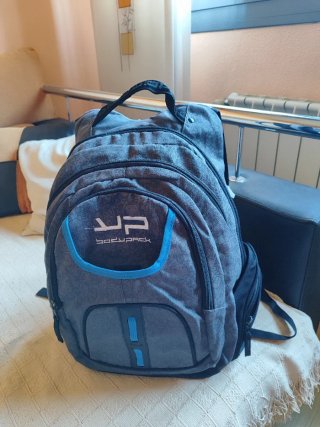 Mochila Multiusos Bodypack Gris y Azul