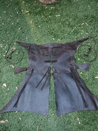 Zahones de cuero para monta vaquera