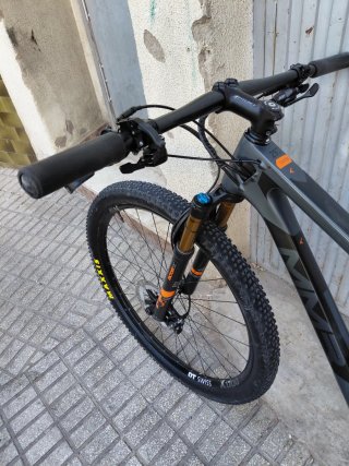 Bicicleta de carbono MMR