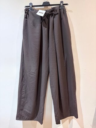 Pantalón marrón ancho palazzo wide leg