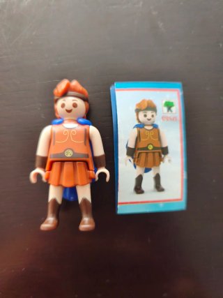 Figura Huevo Kinder Hercules