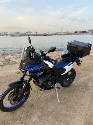 Yamaha Tenere 700 + maletin + akrapovic