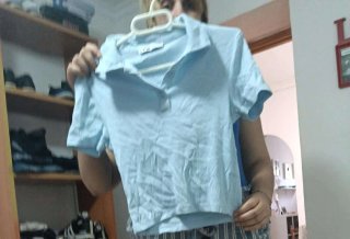 Camiseta tipo polo azul