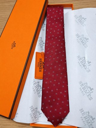 Corbata Hermès Roja