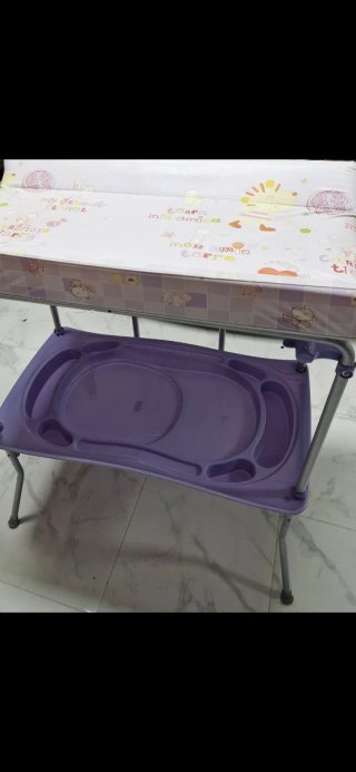 Cambiador de Bebé con Bañera