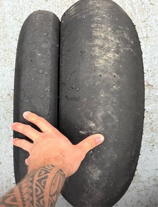 Neumáticos Slick Dunlop GP Racer D212