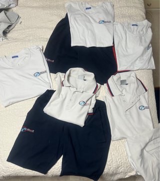 Lote de Uniforme Escolar