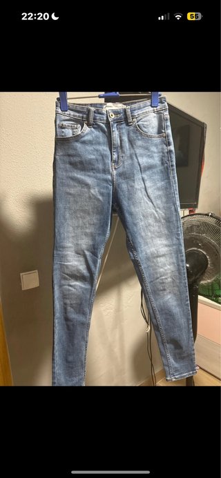 Pantalón vaquero azul breskha