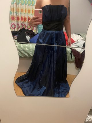 Vestido de fiesta largo azul y negro