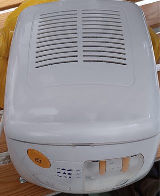 Freidora Blanca Compacta