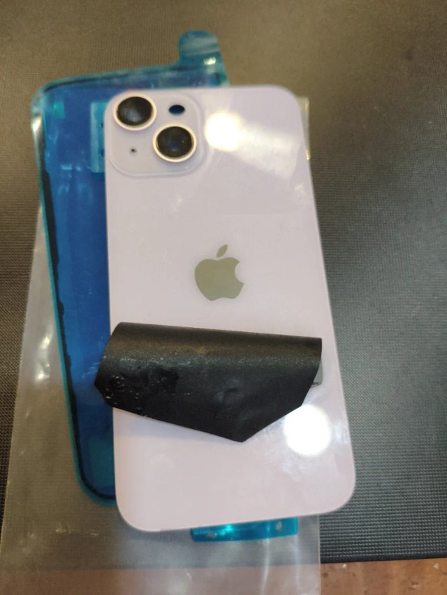 Cover posteriore per iPhone 15