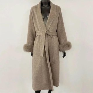 Abrigo de cachemira beige