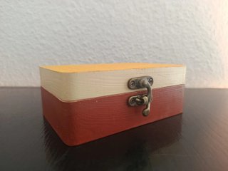 Caja de madera decorada a mano, hay 4 modelos