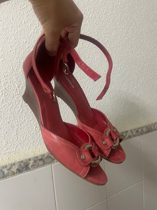 Sandalias de Piel con Cuña Rojas