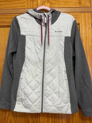 Chaqueta Quechua Mujer Blanca y Gris talla L.