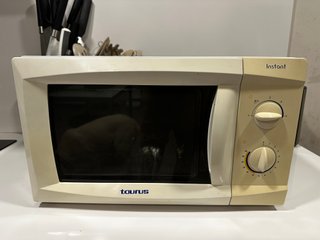 Microondas Taurus