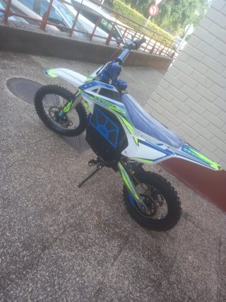 Moto Off-Road Rebel Master Traser