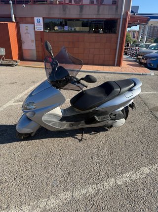 Yamaha Majesty 125