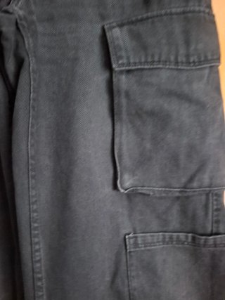Pantalón vaquero ancho negro