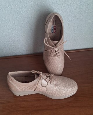 Zapatos de mujer V&D beige