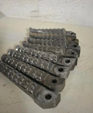 Posapiés originales Yamaha Jog RR