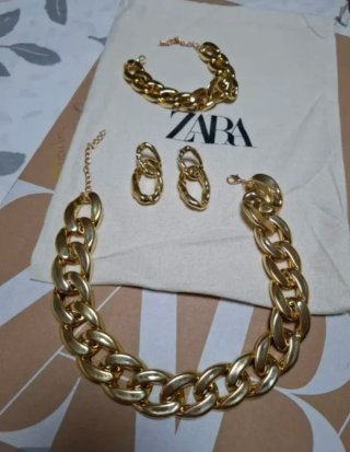 Set Collar, Pulsera y Pendientes Zara