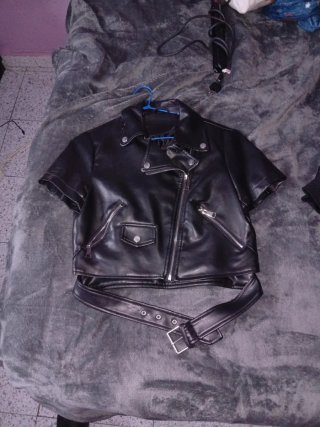 Chaqueta de cuero negra
