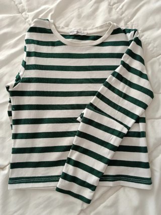 Camiseta de rayas Stradivarius