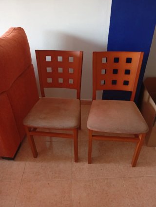 6 Sillas de Comedor de Madera.