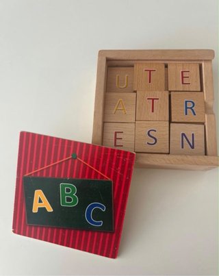 Juego de Letras de Madera para Niños