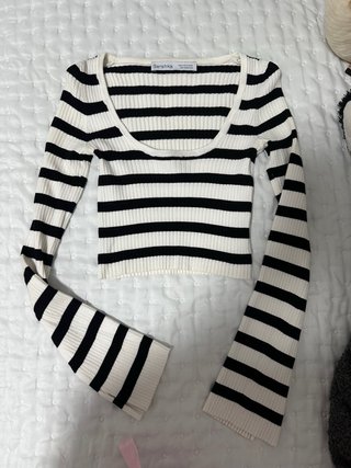 Camiseta Bershka rayas blanco y negro