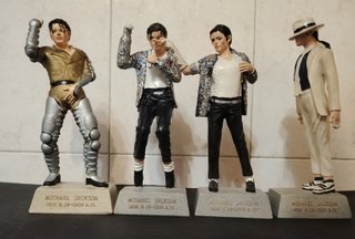 Set di 4 statuine di Michael Jackson
