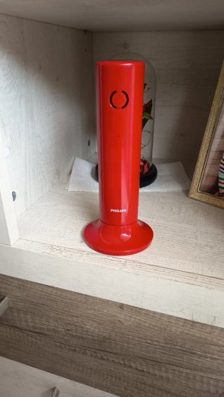 Teléfono inalámbrico Philips rojo